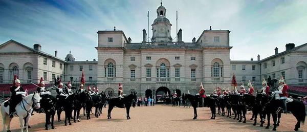 习近平访英行程确定 将与女王共进私人午宴2