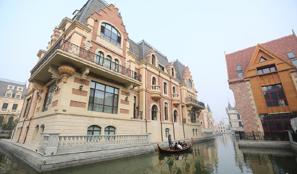 大连现山寨版“威尼斯水城” 3