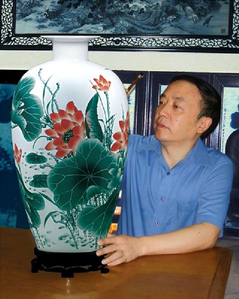 工作中的于集华