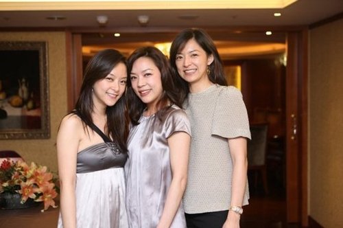 张嘉欣往日美照曝光