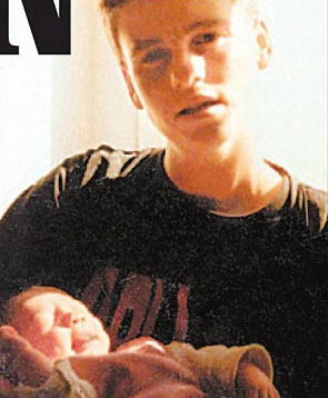 世界首位变性男子所生女儿已10岁(组图)