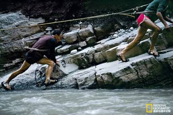 旅法摄影师花15年记录三峡面貌