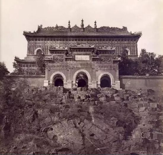 圆明园照片怎变作了颐和园？