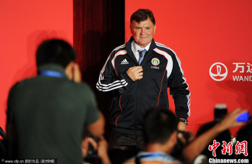 国际足坛名帅在中国的N种“死法”唯里皮米卢幸免