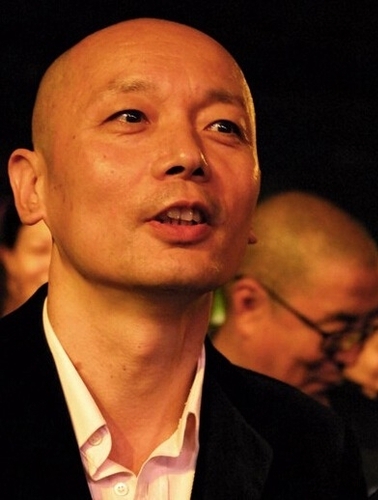 汪小菲被赞帅 明星私下啥样子？看看酒店服务员大爆料