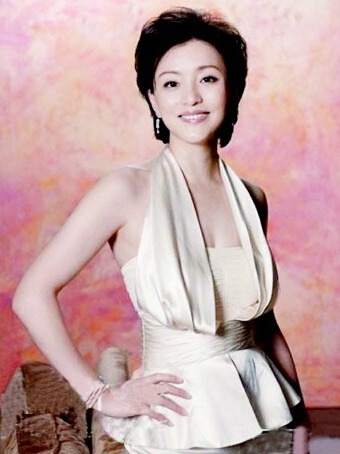 汪小菲被赞帅 明星私下啥样子？看看酒店服务员大爆料