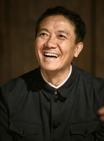 汪小菲被赞帅 明星私下啥样子？看看酒店服务员大爆料