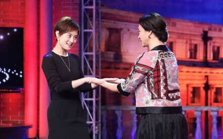 孙俪录制《金星秀》大胆模仿金星 是被逗比邓超附体了吗？