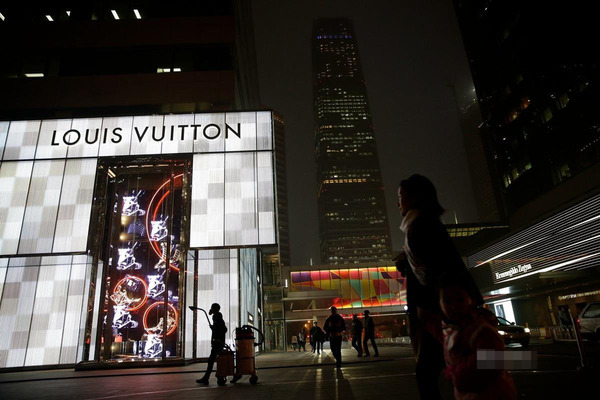 小伙用100天收集北京雾霾 灰尘制成板砖(组图)7