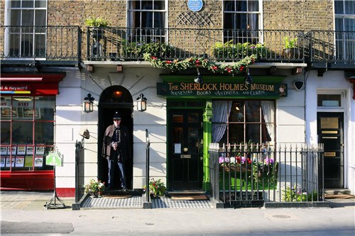 伦敦福尔摩斯博物馆创办人去世子女争产无人照顾