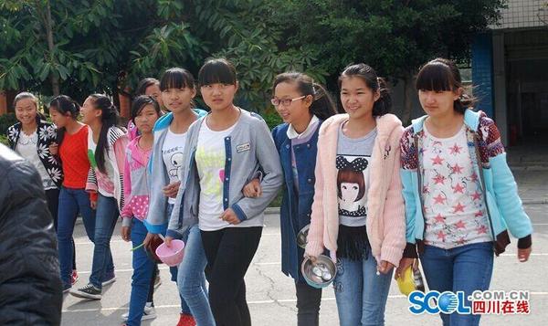 女孩患怪症随时可能突然睡着 最多1天昏睡3次3