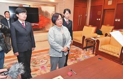 点击进入下一页