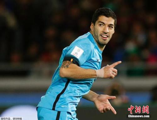 苏亚雷斯独中三元上演帽子戏法。