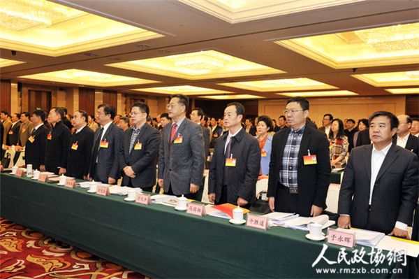 全体会员起立唱国歌_副本_副本