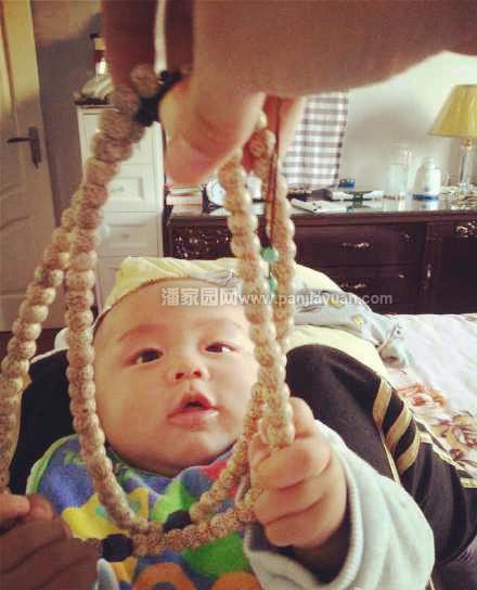 小芈月席卷文玩圈 萌娃也爱玩手串！