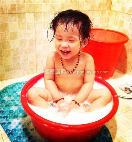 小芈月席卷文玩圈 萌娃也爱玩手串！