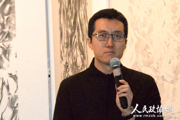 《艺术与财富》杂志社副社长、大道艺术基金执行董事朱小钧致辞