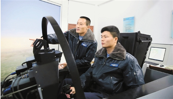 东海舰队战机坠毁避开居民区飞行员讲述惊魄23秒