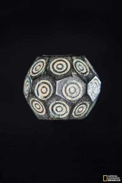 与和氏璧并驾齐驱的宝物——蜻蜓眼