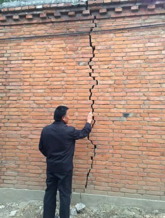 中国缺水困局调查：鄱阳湖冬季枯水 草太密要防火10