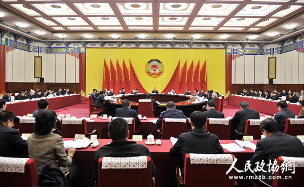 3一月十九日，政协第十二届全国委员会第三十九次主席会议在北京主持召开。全国政协副主席杜青林主持会议。 本报记者姜贵东摄