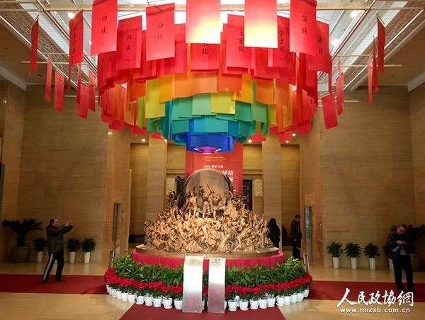 中国美术馆展览现场_副本