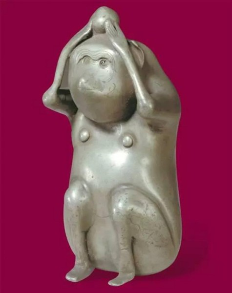 锡刻猿猴献寿图倒流壶