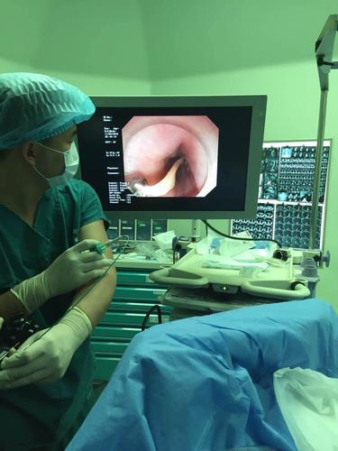 男子不慎鱼刺卡进心包 花三万取刺保命