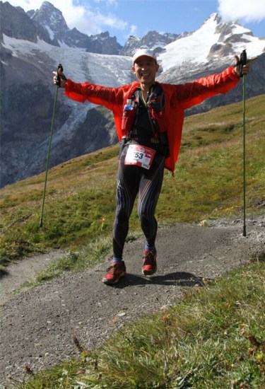 浙江55岁大叔酷爱跑步已跑过10多个国家（图）