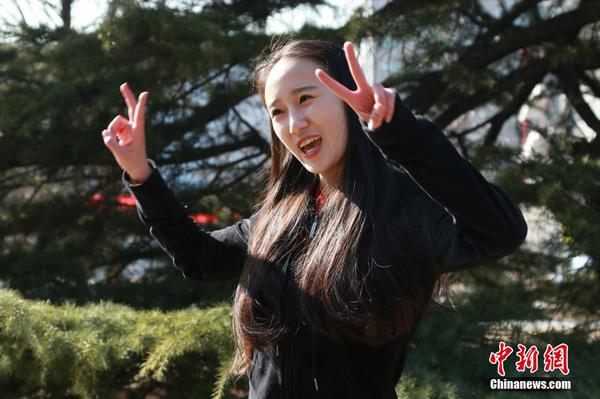 北影复试女生展示高难度舞姿 各款萝莉卖萌抢镜5