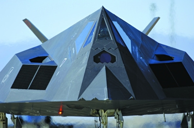 F-117隐形战机。