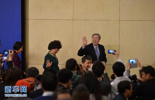 （两会）（4）直面热点　“干货”不断——十二届全国人大三次会议组织十数场记者会回眸