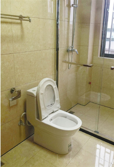 新买的抽水马桶裂了商家：寒潮冻的，天灾不赔