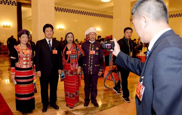 少数民族委员合影留念A