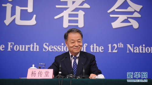 图为交通运输部部长杨传堂。