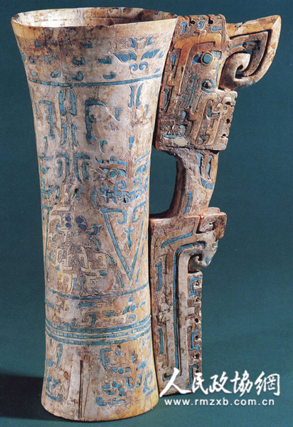 商代嵌绿松石象牙杯 河南省安阳市殷墟妇好墓出土 现藏于中国社会科学院考古研究所_副本