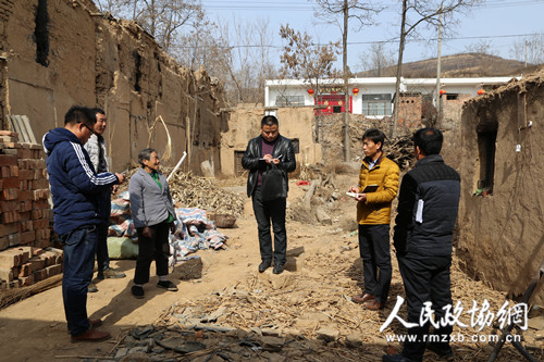 铜川市印台区政协深入基层开展脱贫攻坚工作