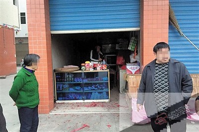 男子离婚不成心里窝火半夜往丈母娘家扔鞭炮（图）