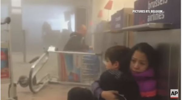 图：布鲁塞尔机场23日继续关闭（Twitter）