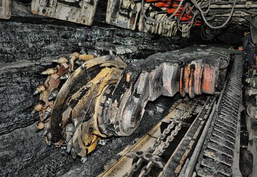 山西发生井下事故