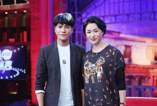 金星大胆！追问陈坤儿子生母 陈坤：我自己生的