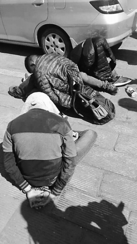 扒手盯上玉渊潭?；ń谟慰褪兹杖袈渫ㄍ迹? style=