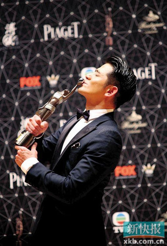 郭富城金像奖封帝承认收到女朋友祝福短信（图）