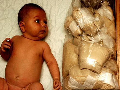 垃圾再利用创意点子：回收废品户外艺术走廊