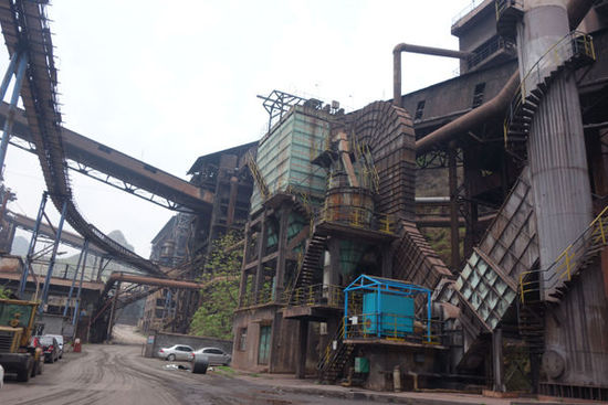 当年焚尸灭迹的水钢集团2号高炉。