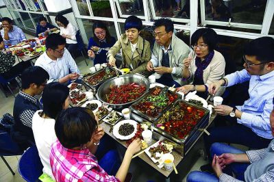 同济大学成为沪上首个开设夜排挡的高校。