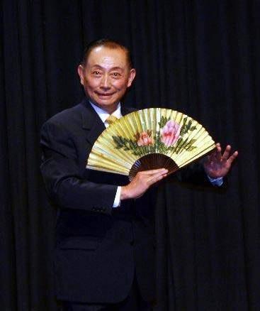 戏外“老顽童”梅葆玖：爱时尚 爱交响 爱MJ