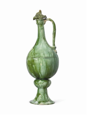唐代邢窑绿彩凤首执壶， 以142万港元成交