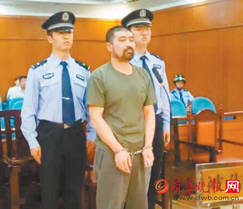 路怒司机捅死人 一审被判处死缓 纷毁掉两个家庭
