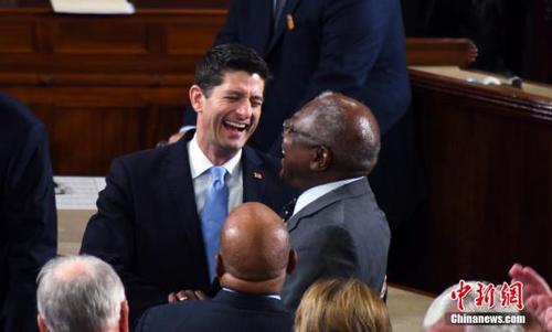 特朗普同共和党大佬会面求和解：均致力党内团结